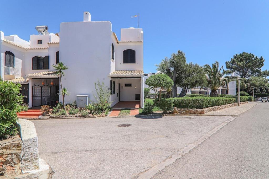 Vila Mourisca Porches  Luaran gambar